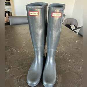 Hunter boots size 6